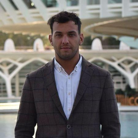 Nicolás Cerna Meier | España